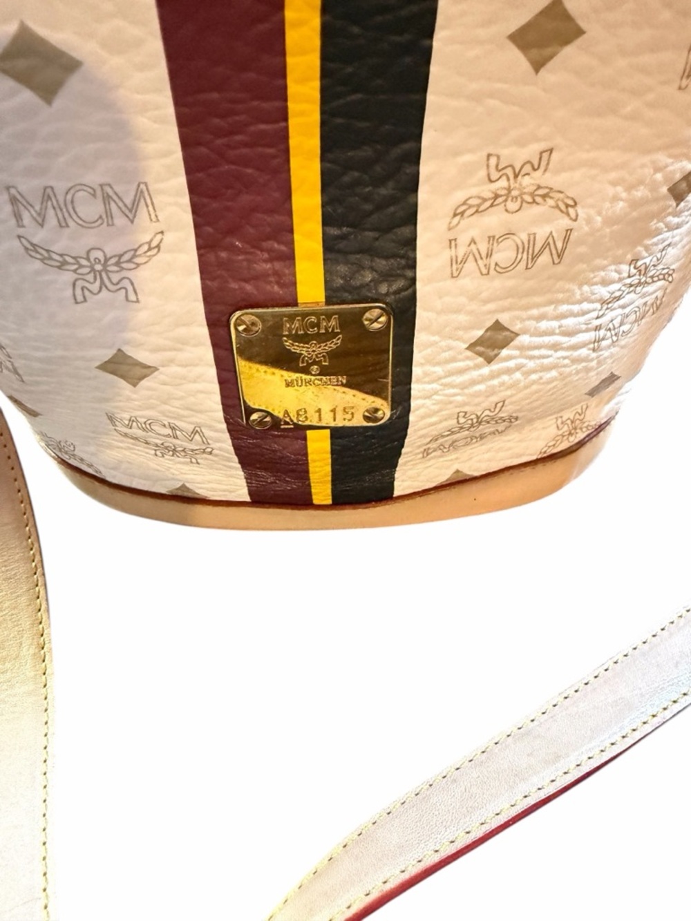 VINTAGE MCM Munchen White Visetos Bucket Bag - Striped Tassel - Picture 3 of 5